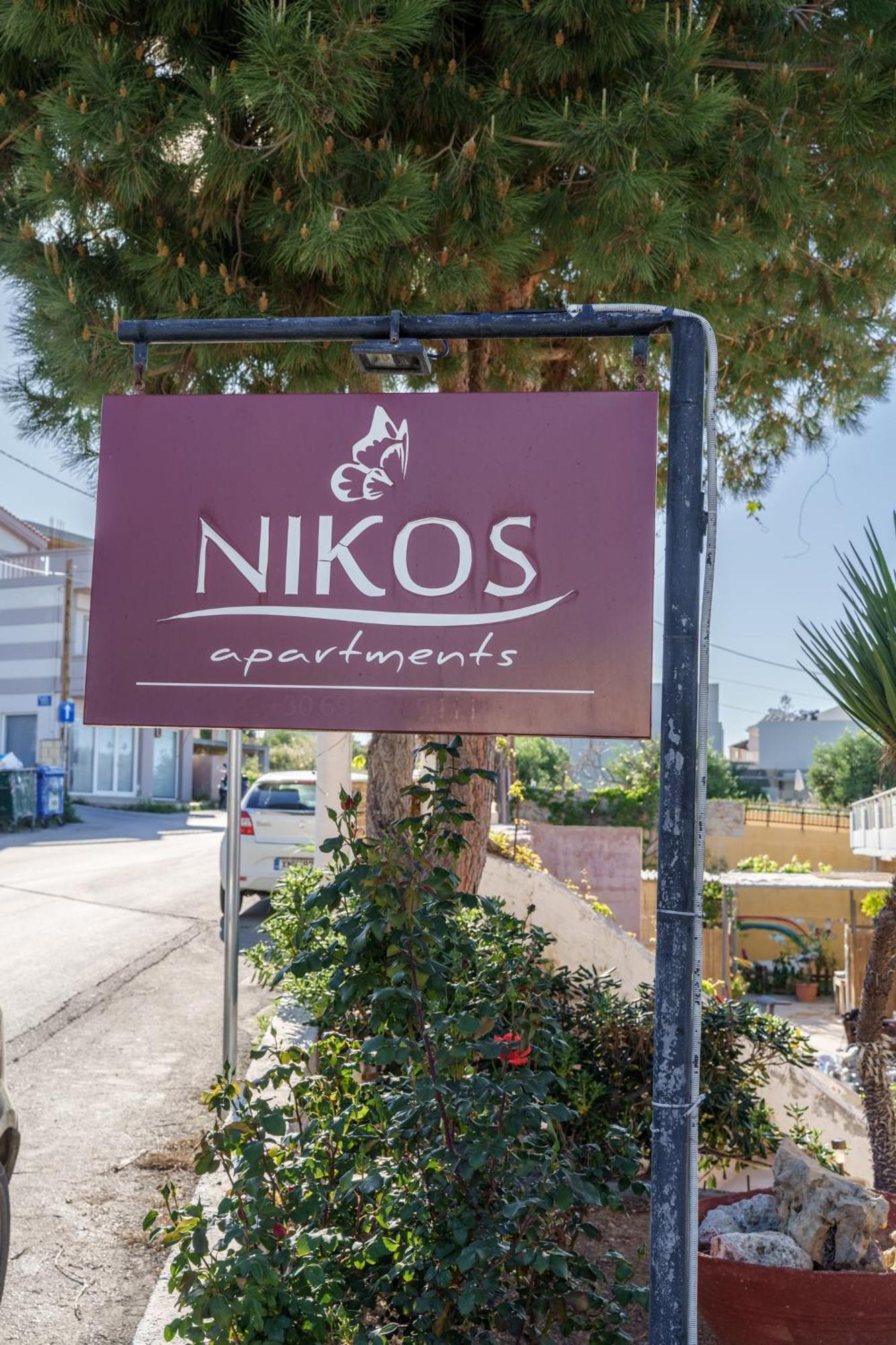 Nikos Apartments Agia Marina  Exterior photo