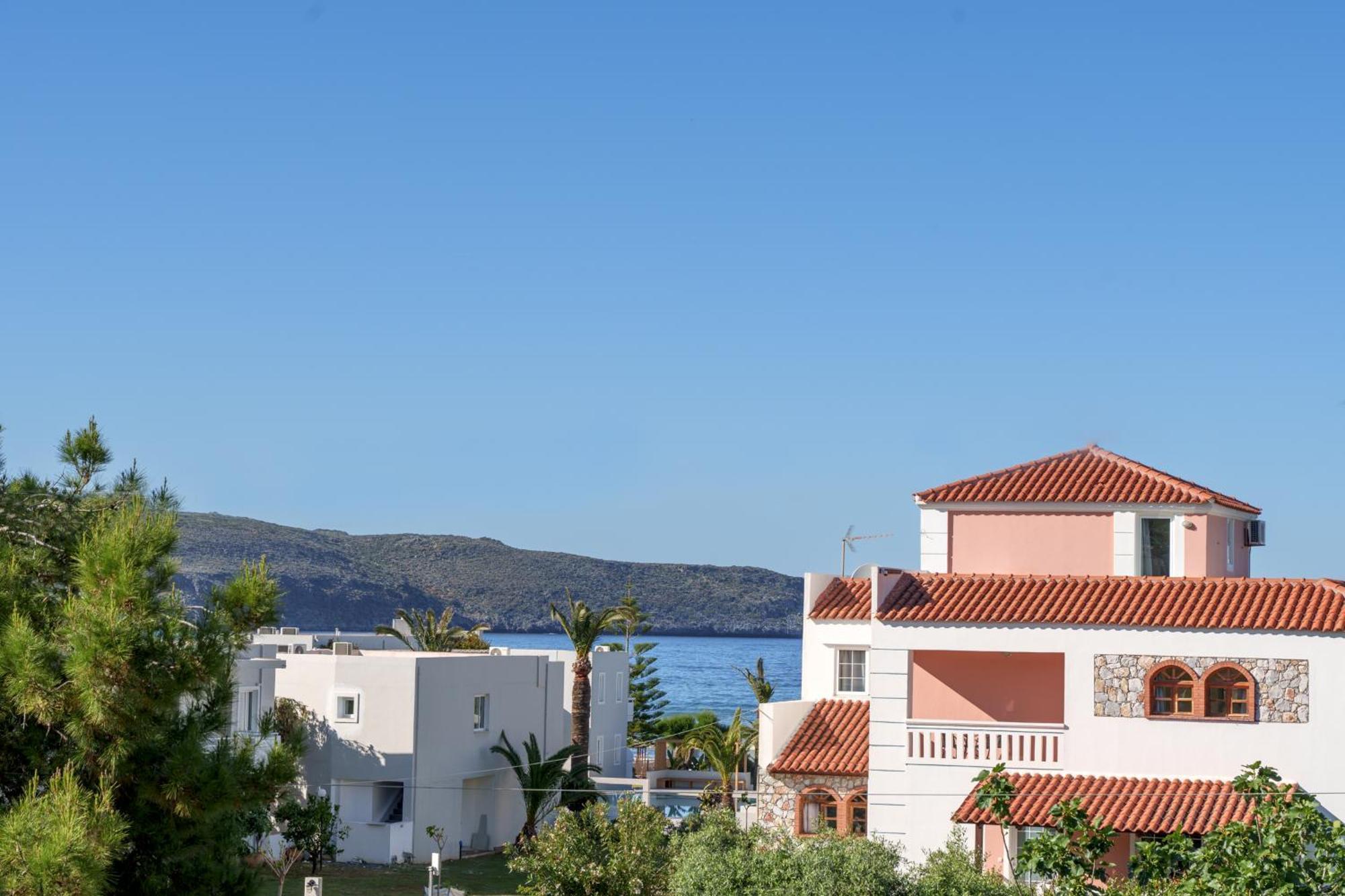 Nikos Apartments Agia Marina  Exterior photo