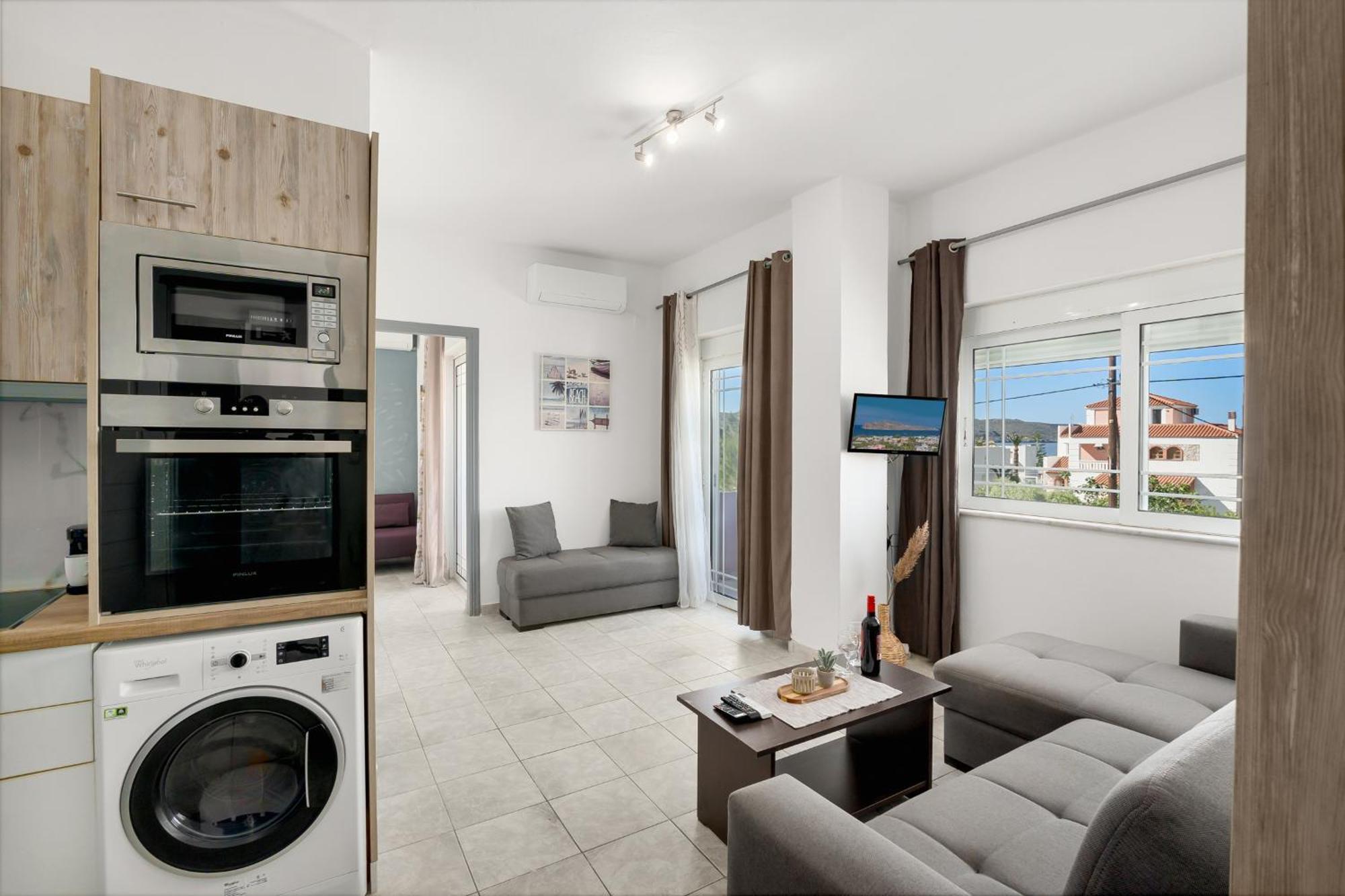 Nikos Apartments Agia Marina  Exterior photo